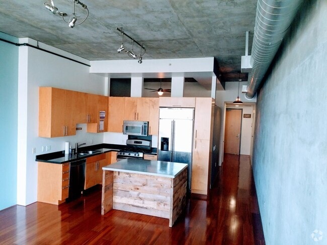 Building Photo - Cool East Village 1 Bedroom with Views (10... Rental