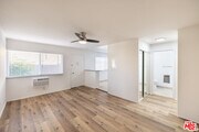 Photo - 5541 Newcastle Ave Apartment Unit 18