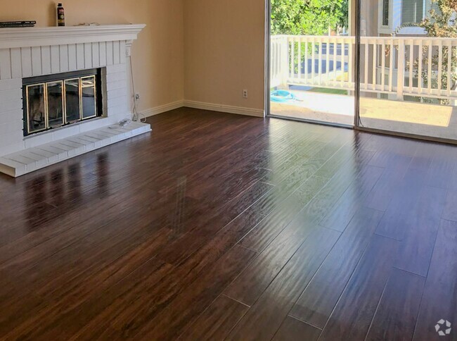 Building Photo - Beautiful 2-Bedroom, 2-Bathroom Condo for ...