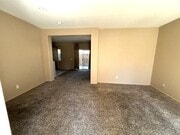 Photo - 643 Laxford Rd