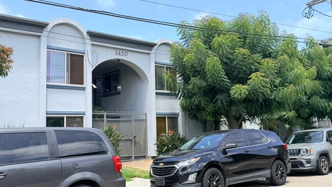 Building Photo - FOR RENT 1bedroom 1 bath apartment in Imperial Beach. Unit 29