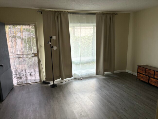 Photo - 1286 W 36th St Unit 2