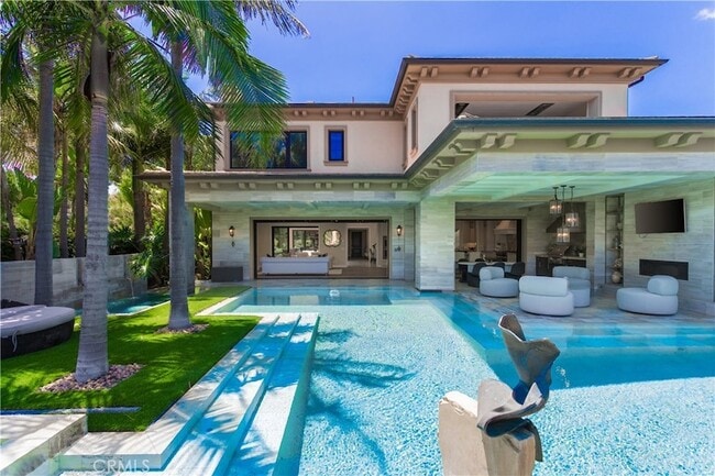 Building Photo - 121 Amber Sky