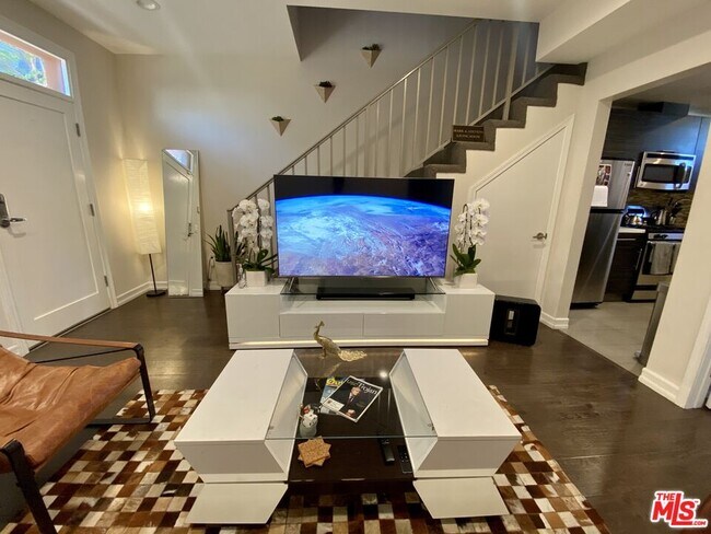 Photo - 2317 Scarff St Unit C