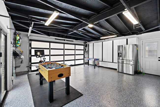 Photo - 1581 Baker St