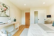Photo - 30+ Day Fully Stylishly furnished & Tastef... House