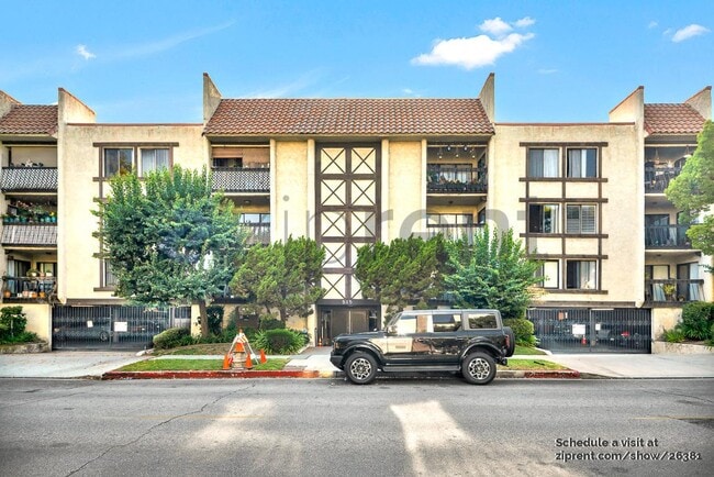 Photo - 515 N Jackson St Condo