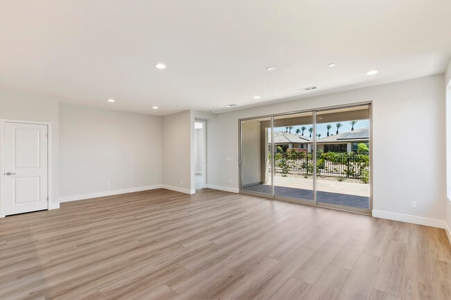 Photo - 51600 Sidewinder Dr