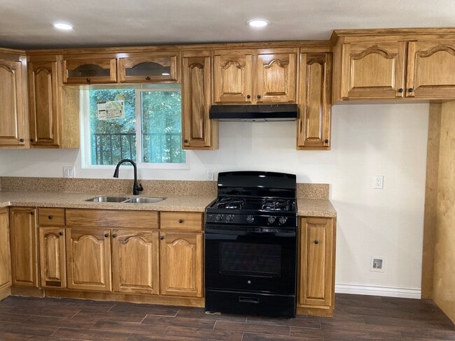 Photo - UPCOMING BEAUTIFUL 2 BEDROOM/ 2 BATH  * ONE TIME RENTAL* Unit 1903 #D