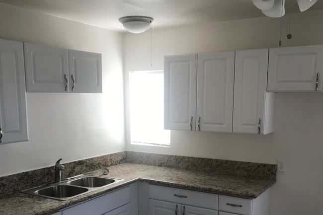 Photo - 4166 W 162nd St