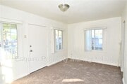 Photo - 129 S 11th St