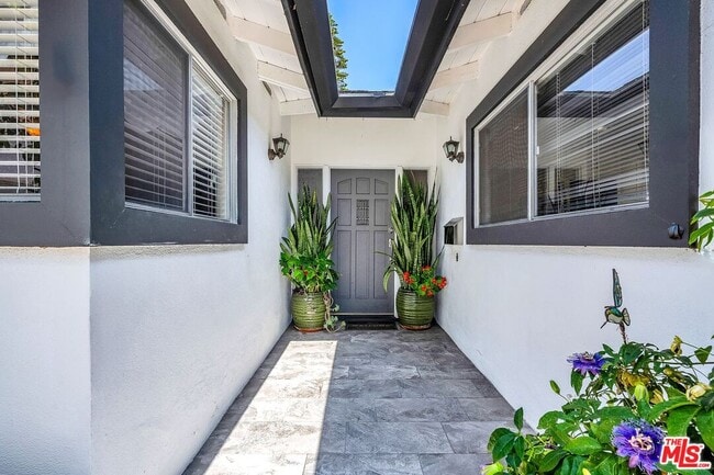 Photo - 8732 Villanova Ave