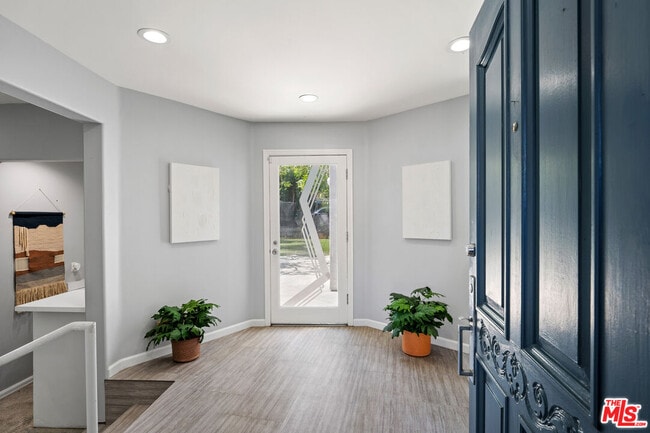 Photo - 23246 Canzonet St