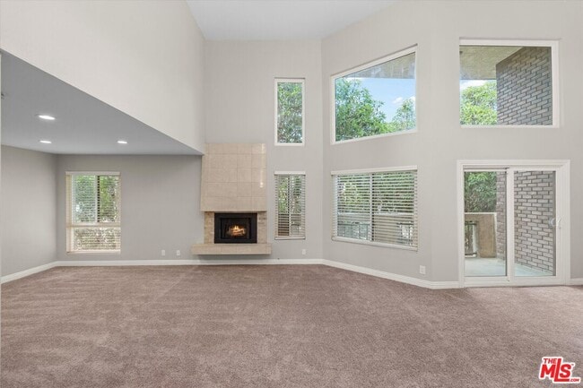 Building Photo - 12321 Ocean Park Blvd Unit 14