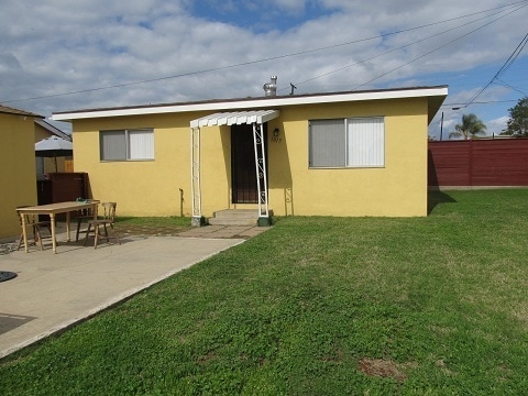 Quiet 2 bedroom back house - Quiet 2 bedroom back house