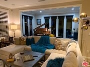 Photo - 51 Ivory Petal