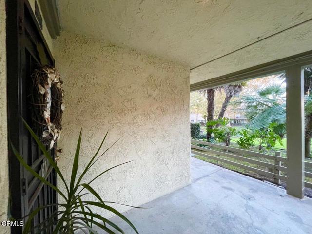 Photo - 671 Bluewater Way