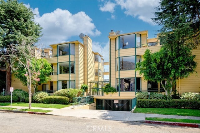 Photo - 350 W Loraine St Condo Unit 101