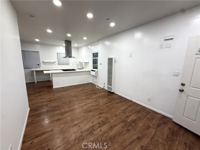 Photo - 3621 Denker Ave