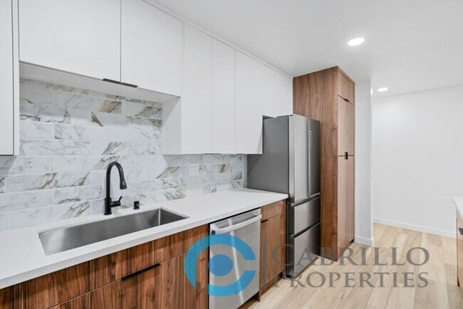 Photo - 4669 34th St Unit 3