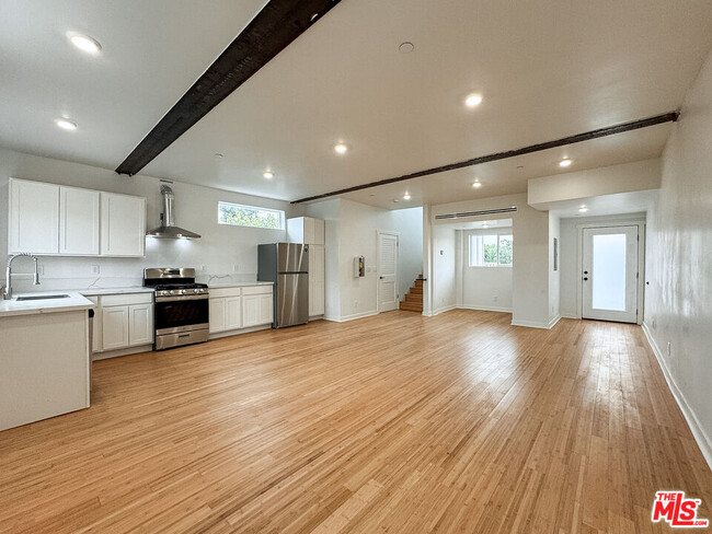 Photo - 1411 Tremont St