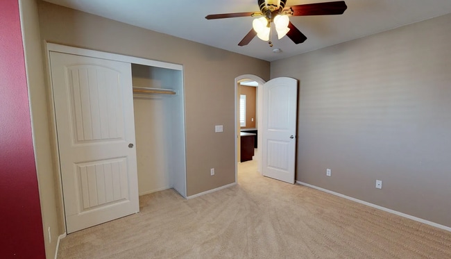 Photo - 4 BEDROOM HESPERIA HOME