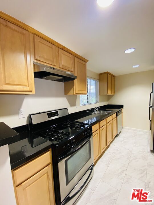 Photo - 1033 3rd St Unit 104