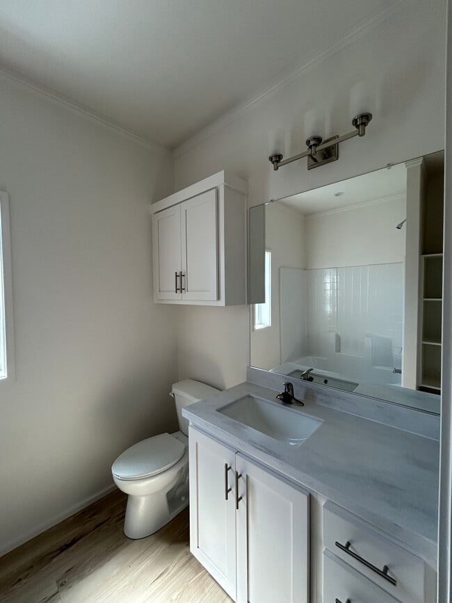#66 Bathroom - Garden West Estates (55+ Senior)