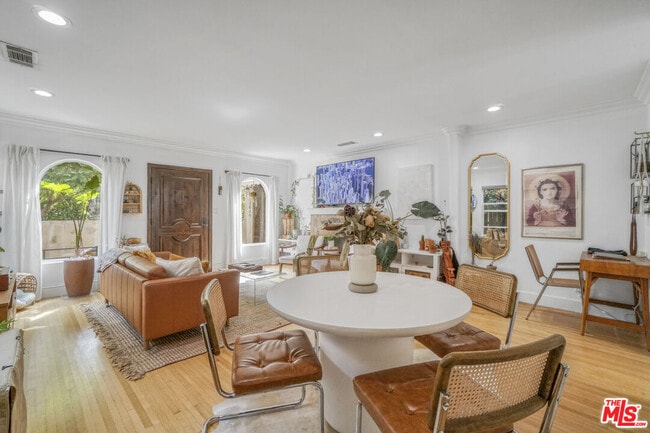 Photo - 1051 S Stanley Ave