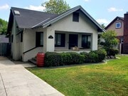 Photo - 1710 Oakwood St House
