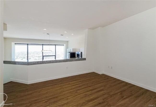Photo - 1100 Wilshire Blvd Unit 2603