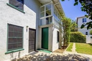 Photo - 832 B Ave