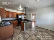 Photo - 22122 Saticoy St