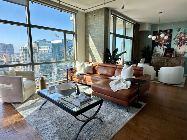 Photo - 800 The Mark Ln Unit 2206