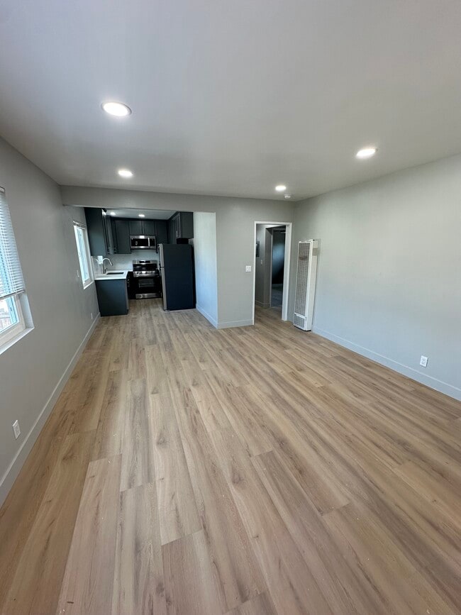 Building Photo - 41 Alta St Unit C Rental