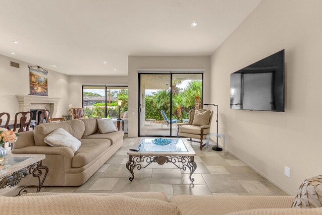 Photo - 31 Stanford Dr