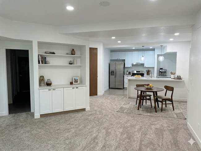 Photo - 1663 Veteran Ave Unit 206