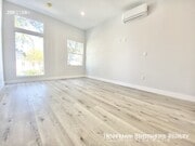 Photo - 141 N Swall Dr Unit 5