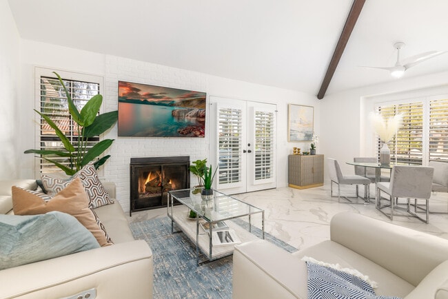 Photo - 117 Trento Cir