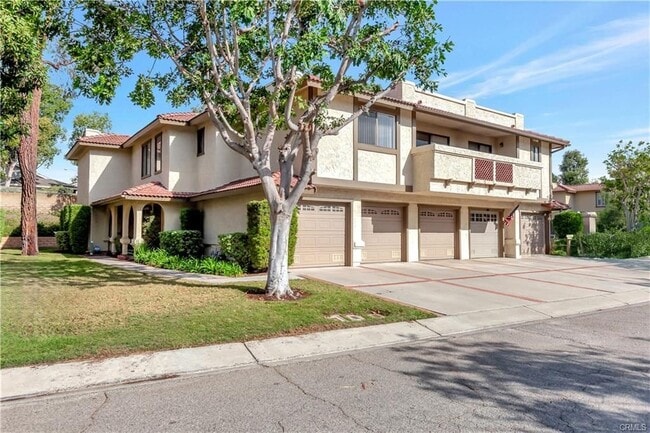 Photo - 25245 Tanoak Ln
