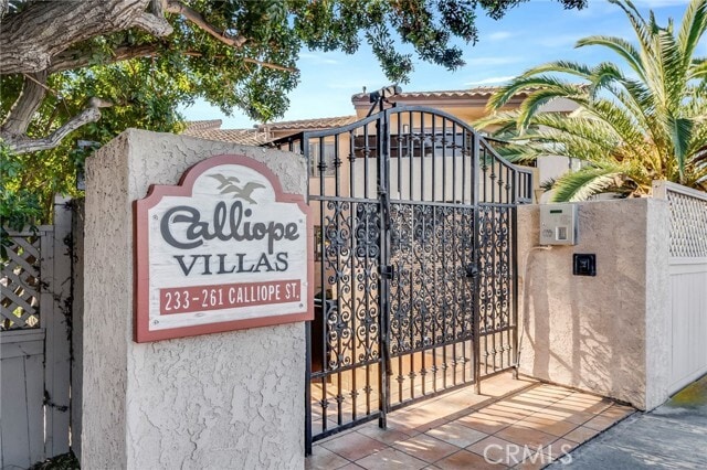 Photo - 247 Calliope St