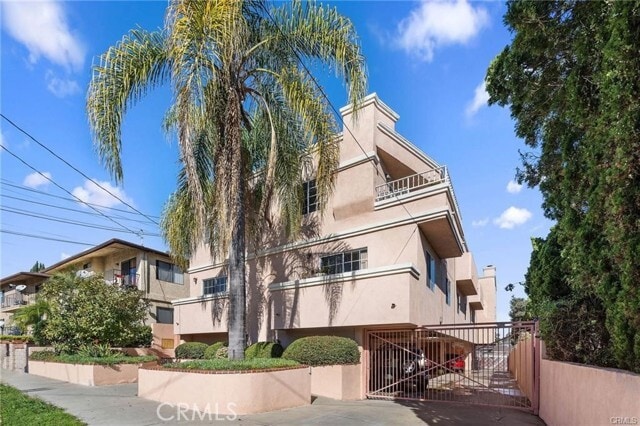 Building Photo - 874 W 3rd St