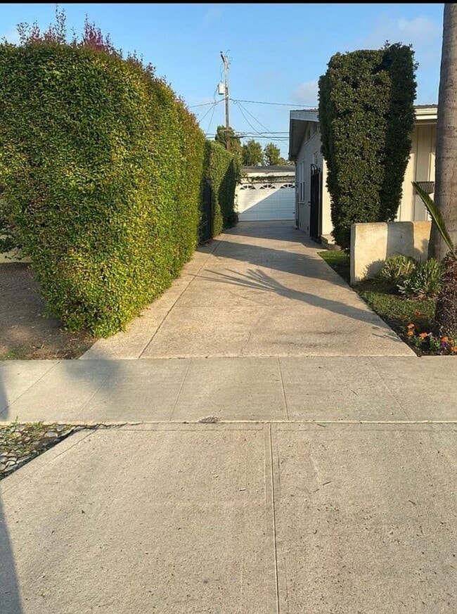 Photo - 5200 E Burnett St