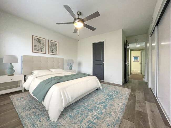 Photo - Country Club Apartments