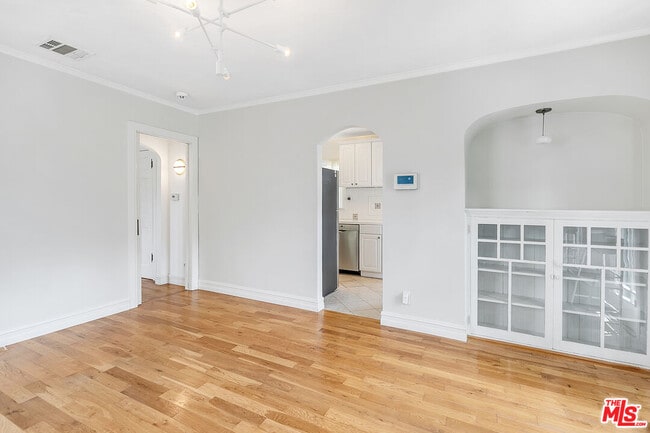 Photo - 1725 Morton Ave