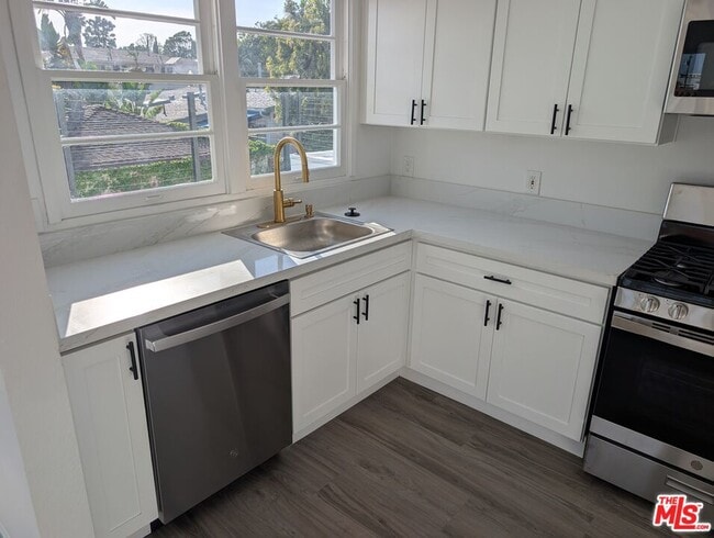 Photo - 1147 24th St Unit B