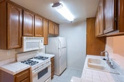 1BR, 1BA – 750 SF - #119 - Strathmore Regency Apartments