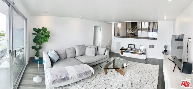 Photo - 18203 Coastline Dr Unit 1