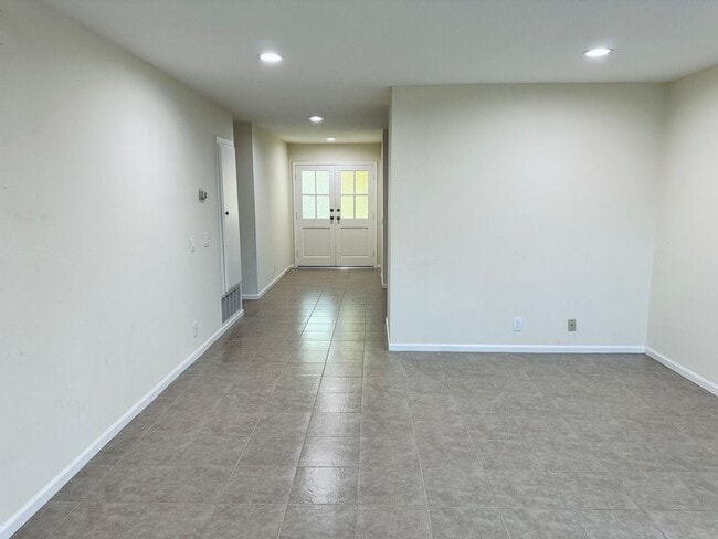 Photo - 10536 Perch Ave