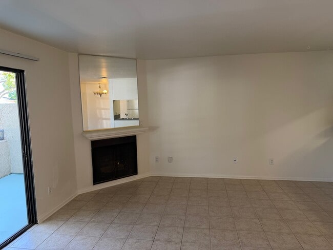 Photo - 1801 W Victory Blvd